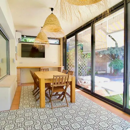 Holiday home Montgo L'Escala